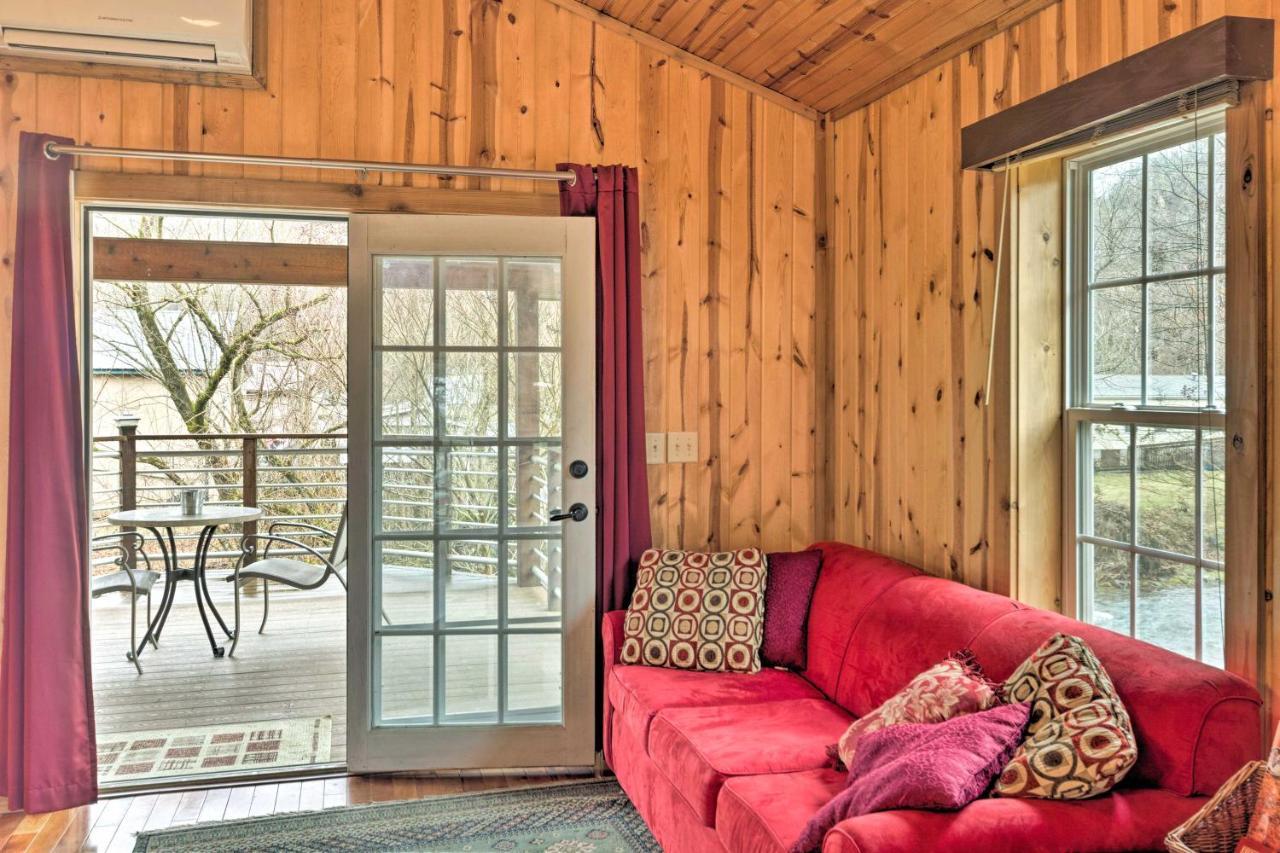 The Boat House Creekside Getaway In Hot Springs! Διαμέρισμα Εξωτερικό φωτογραφία