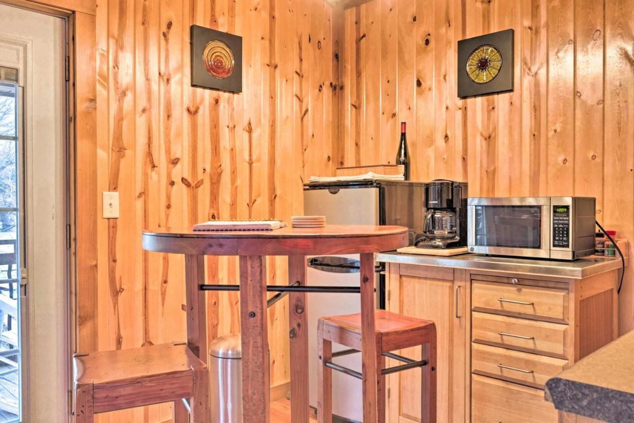 The Boat House Creekside Getaway In Hot Springs! Διαμέρισμα Εξωτερικό φωτογραφία