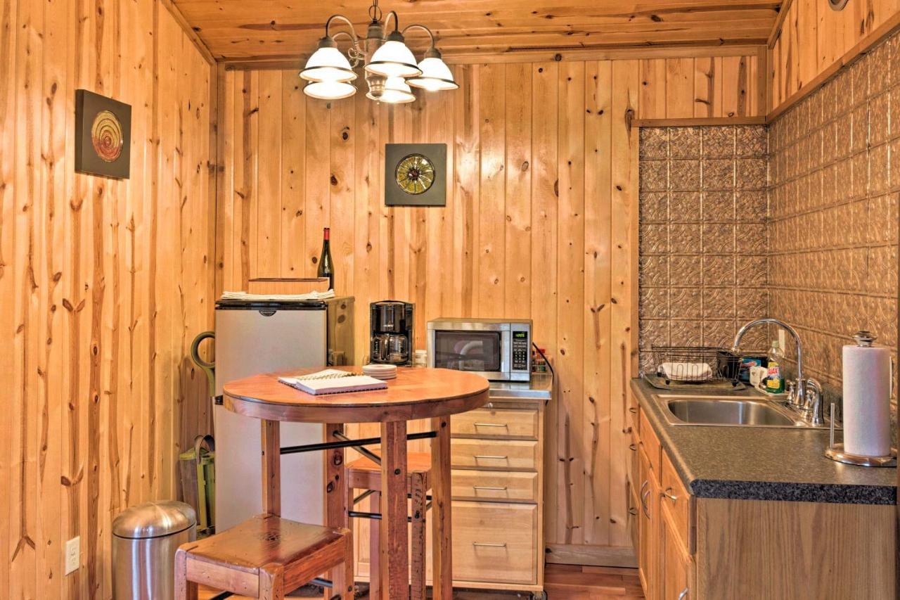 The Boat House Creekside Getaway In Hot Springs! Διαμέρισμα Εξωτερικό φωτογραφία