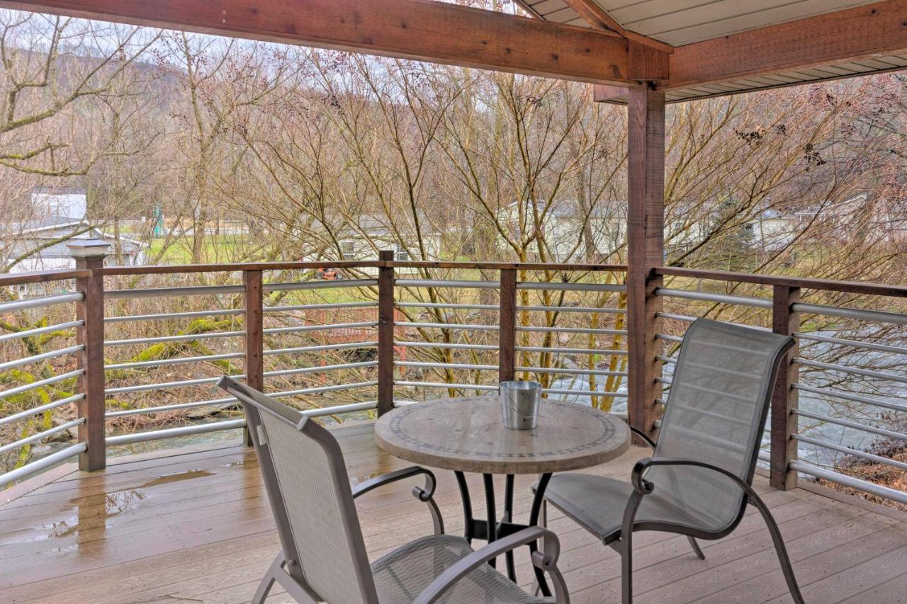 The Boat House Creekside Getaway In Hot Springs! Διαμέρισμα Εξωτερικό φωτογραφία
